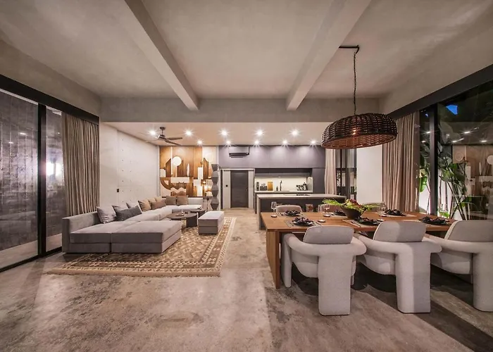 Vivi 3 - Stylish 3br Private Rooftop In * Canggu