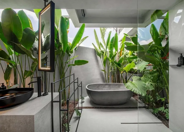 Vivi 3 - Stylish 3br Private Rooftop In Villa