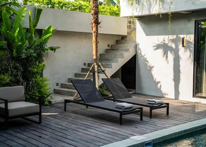 Villa Vivi 3 - Stylish 3br Private Rooftop In Canggu