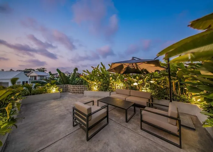 Vivi 3 - Stylish 3br Private Rooftop In Canggu
