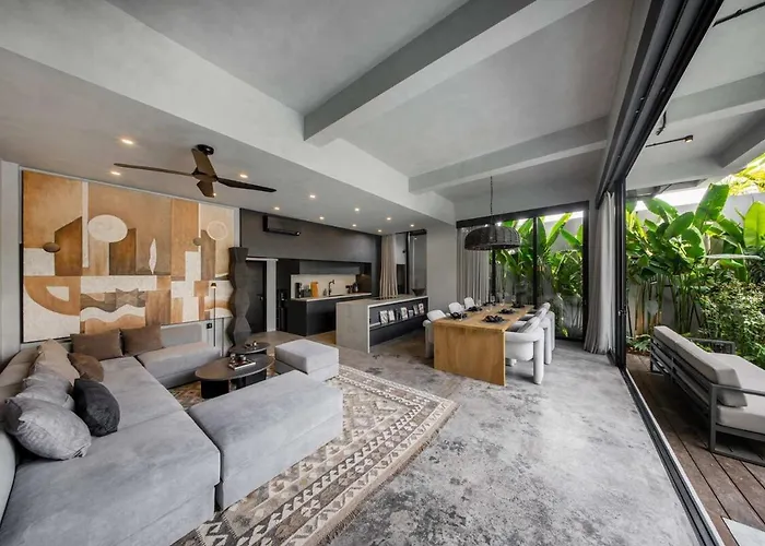 Vivi 3 - Stylish 3br Private Rooftop In