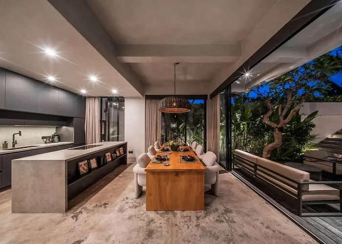 Villa Vivi 3 - Stylish 3br Private Rooftop In